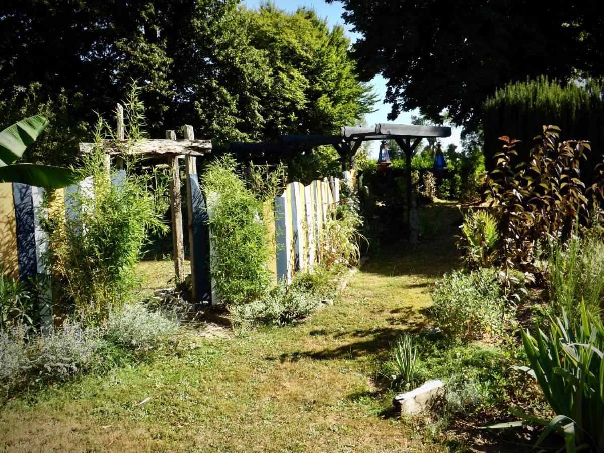 Domaine De Lalat - B&B With En-Suite Bathrooms All Rooms With Garden Views Montembœuf Exteriér fotografie