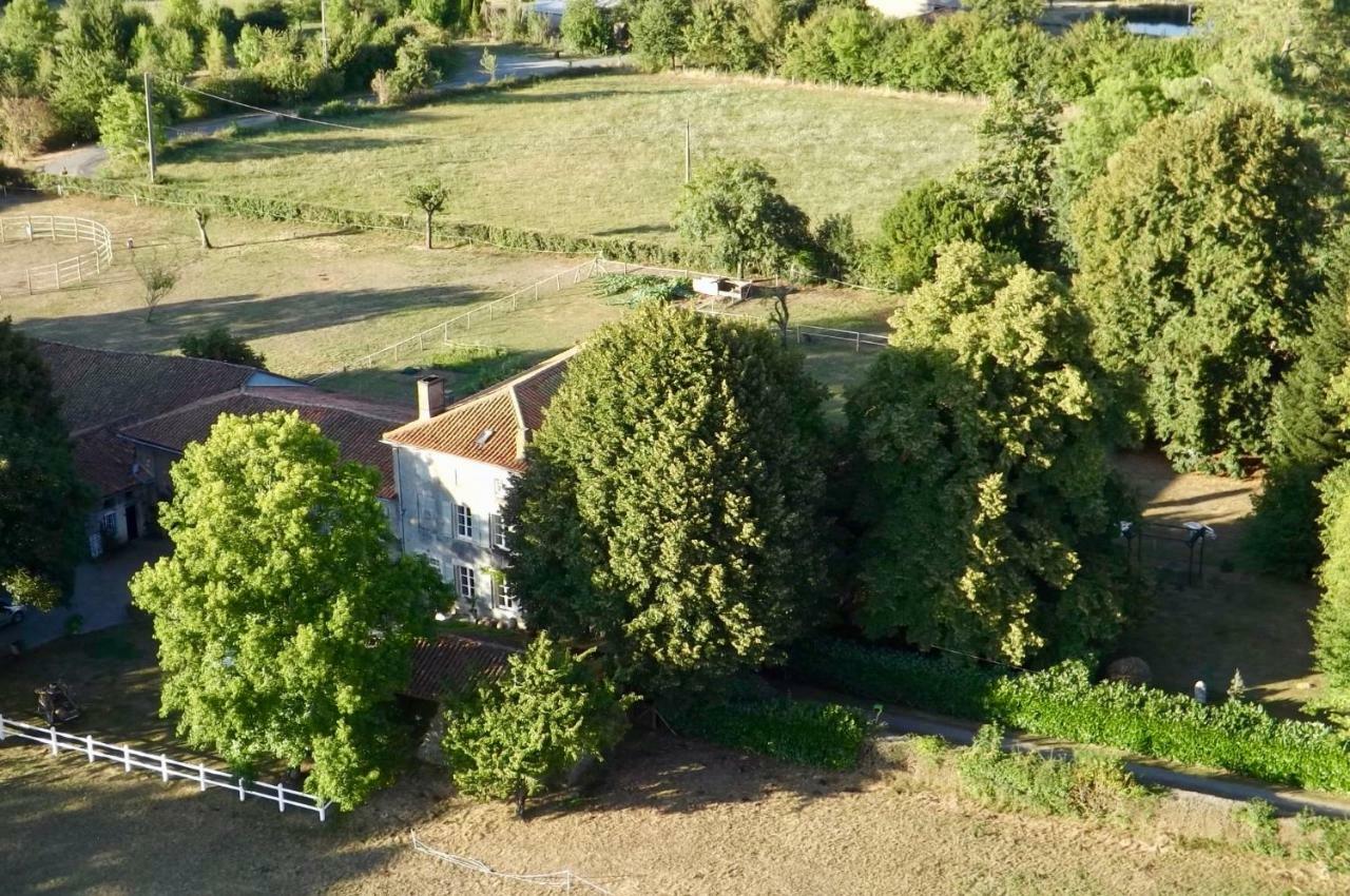 Domaine De Lalat - B&B With En-Suite Bathrooms All Rooms With Garden Views Montembœuf Exteriér fotografie